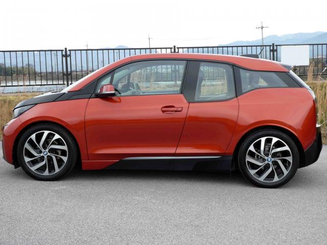 滋賀県中古車　BMW i3 ベースグレード