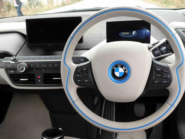 滋賀県中古車　BMW i3 ベースグレード