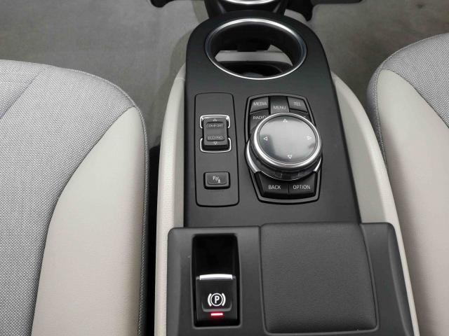 滋賀県中古車　BMW i3 ベースグレード