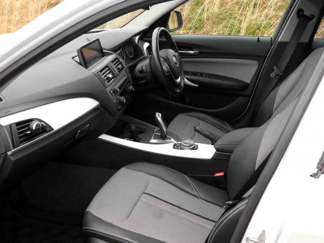 滋賀県中古車　BMW 1シリーズ 116i スタイル