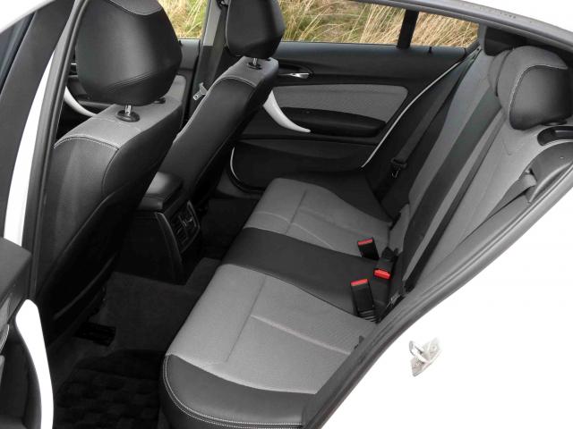 滋賀県中古車　BMW 1シリーズ 116i スタイル