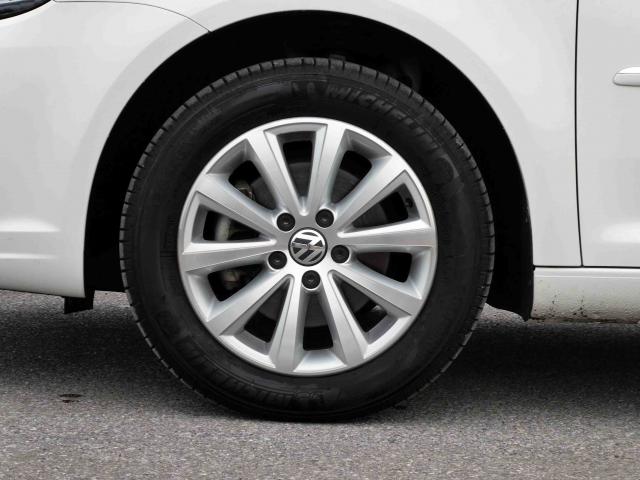 滋賀県中古車　フォルクスワーゲン ゴルフトゥーラン TSI　ハイライン
