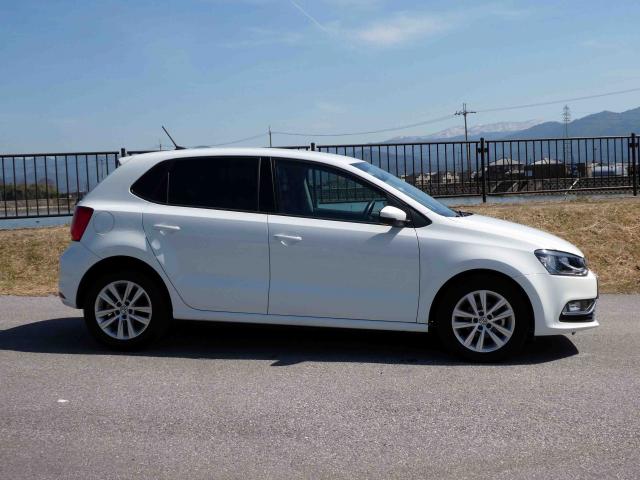 滋賀県中古車　フォルクスワーゲン ポロ TSI コンフォートライン
