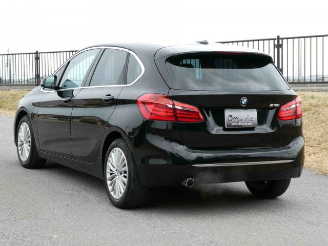 滋賀県中古車　BMW 2シリーズ 218i アクティブツアラー　ラグジュアリー