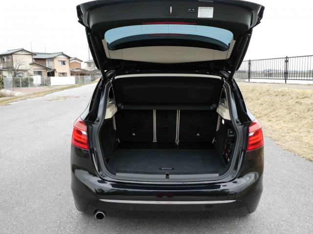 滋賀県中古車　BMW 2シリーズ 218i アクティブツアラー　ラグジュアリー