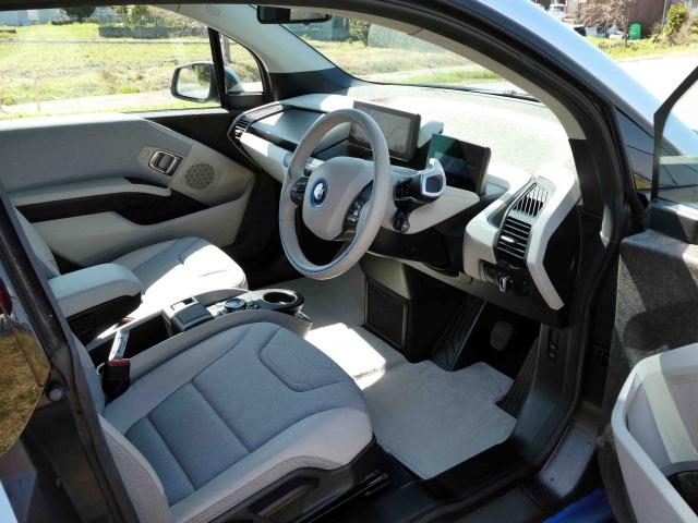滋賀県中古車　BMW i3 ベースグレード