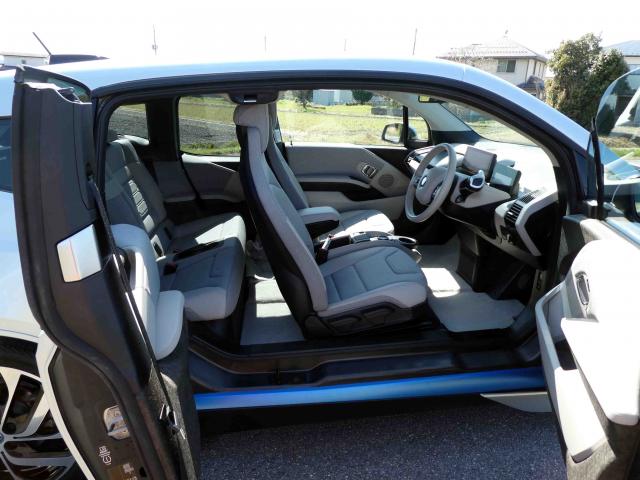 滋賀県中古車　BMW i3 ベースグレード