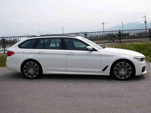 滋賀県中古車　BMW 5シリーズ　ツーリング 523i ツーリングMスポーツ