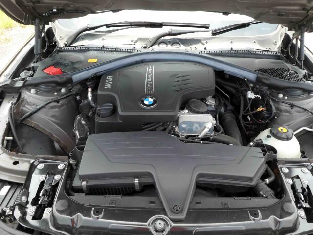 滋賀県中古車　BMW 3シリーズツーリング 320i ツーリングモダン