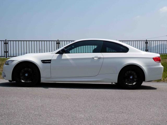 滋賀県中古車　BMW M3 M3クーペ Mドライブパッケージ