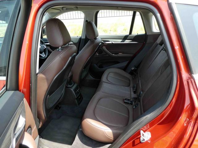 滋賀県中古車　BMW X1  xDrive18d アーバニスタ