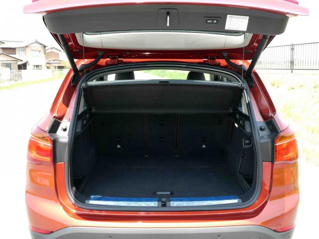 滋賀県中古車　BMW X1  xDrive18d アーバニスタ