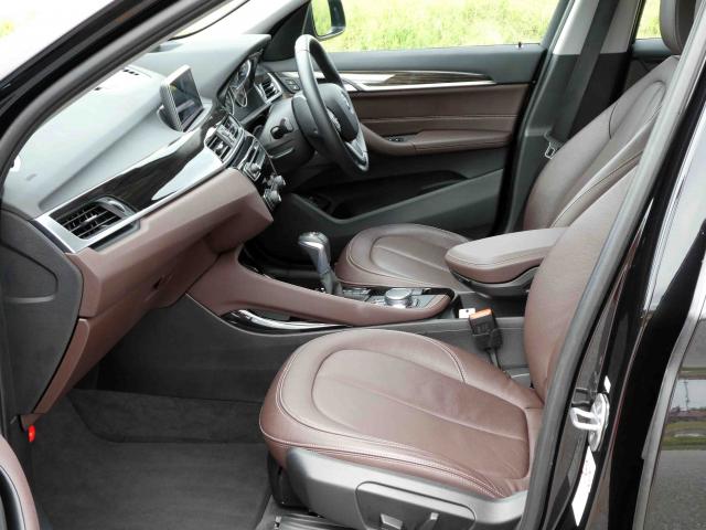 滋賀県中古車　BMW X1 xDrive18d Xライン