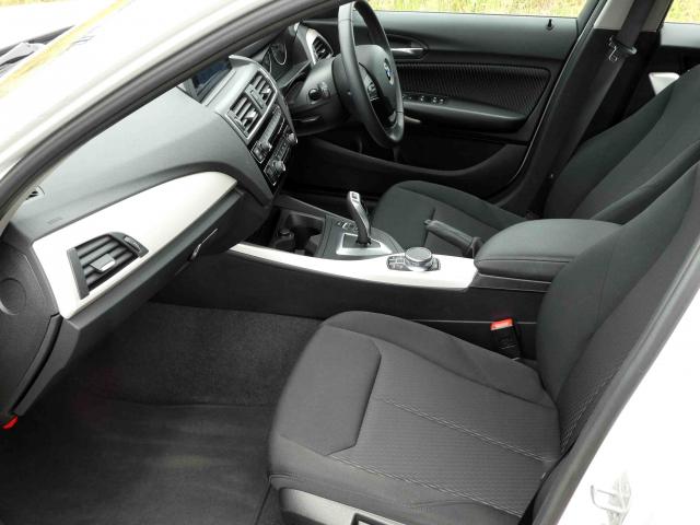 滋賀県中古車　BMW 1シリーズ 118i
