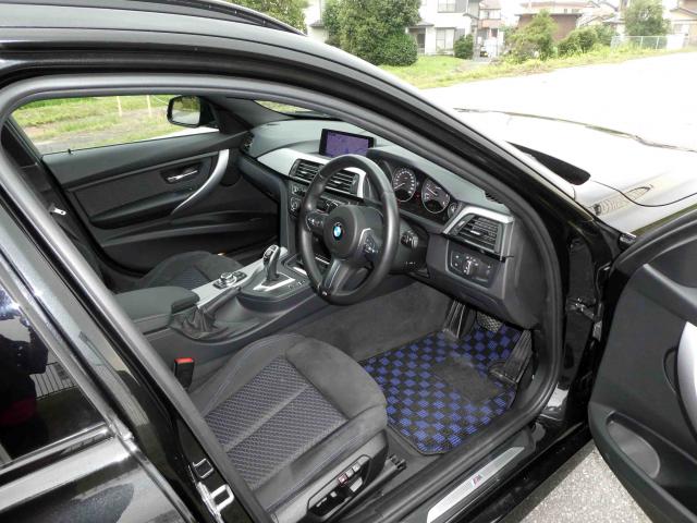 滋賀県中古車　BMW 3シリーズ　ツーリング 320d ツーリングＭスポーツ
