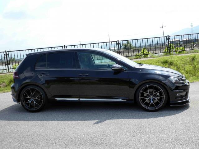 滋賀県中古車　フォルクスワーゲン ゴルフ TSIハイライン