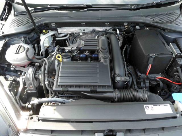 滋賀県中古車　フォルクスワーゲン ゴルフ TSIハイライン