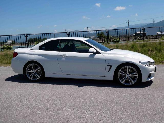 滋賀県中古車　BMW 4シリーズ 435iカブリオレ  Mスポーツ