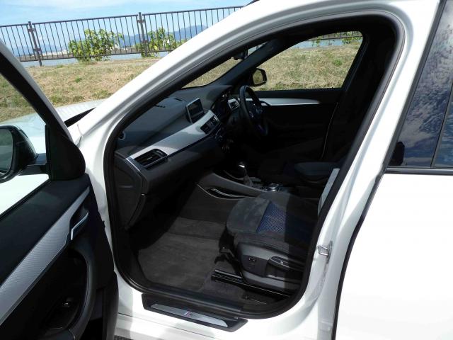 滋賀県中古車　BMW X1 sDrive18i Mスポーツ