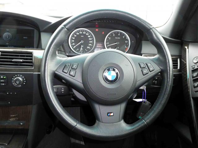 滋賀県中古車　BMW 5シリーズ　ツーリング 525iツーリングMスポーツパッケージ