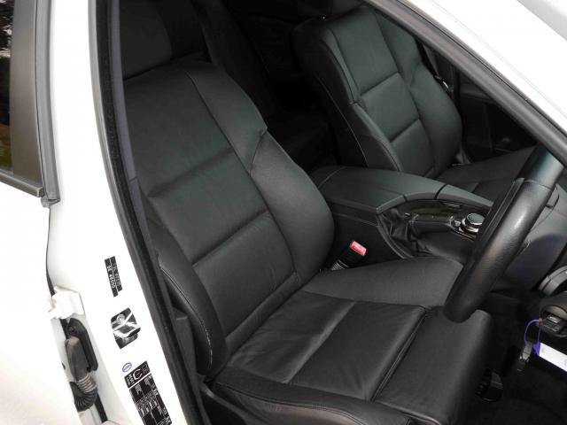 滋賀県中古車　BMW 5シリーズ　ツーリング 525iツーリングMスポーツパッケージ