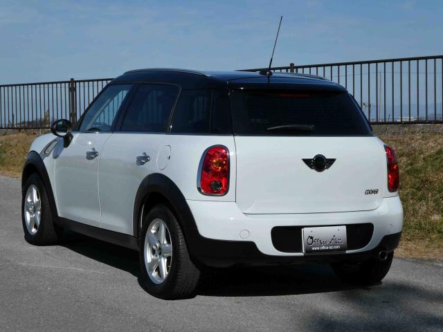 滋賀県中古車　BMW MINI クーパークロスオーバー
