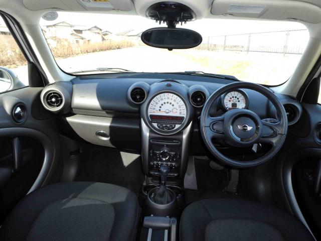 滋賀県中古車　BMW MINI クーパークロスオーバー