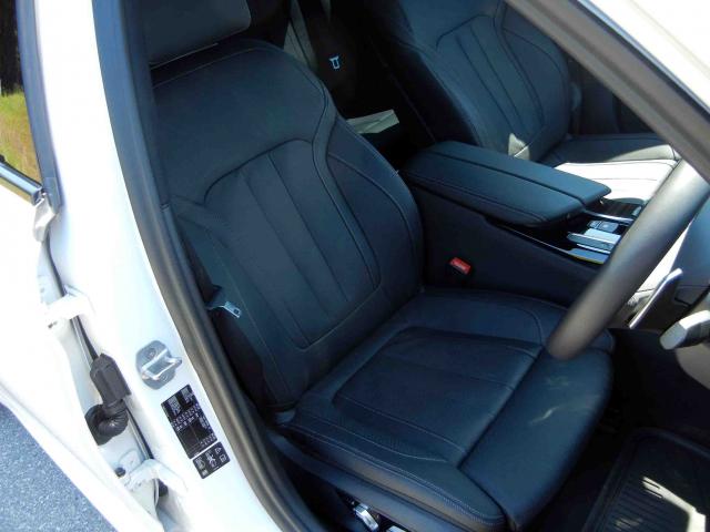 滋賀県中古車　BMW 5シリーズ 540i xDrive ツーリングMスポーツ