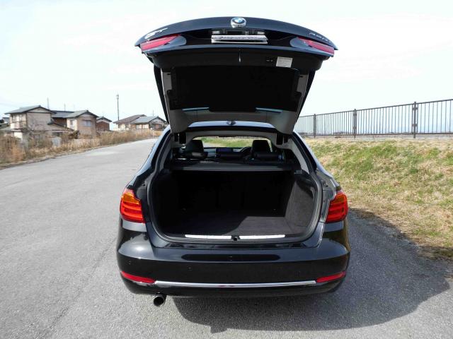 滋賀県中古車　BMW 3シリーズ 320iグランツーリスモ ラグジュアリー