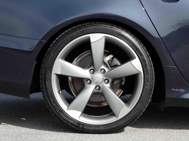 滋賀県中古車　アウディ A6 2.8FSI クワトロSラインパッケージ