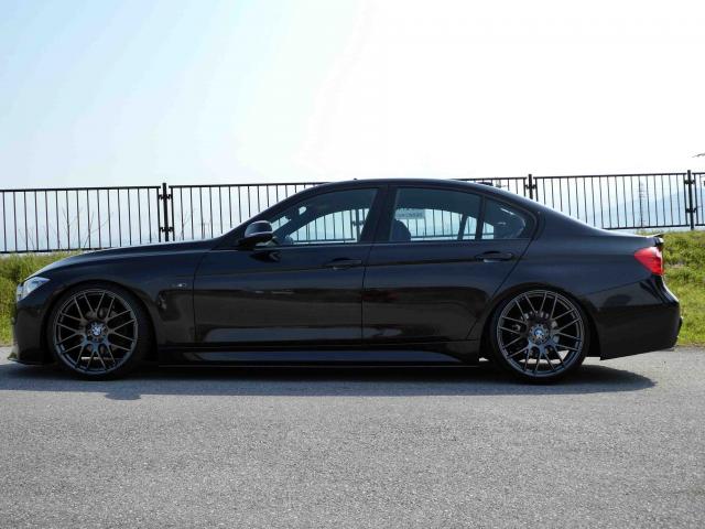 滋賀県中古車　BMW 3シリーズ 320d Mスポーツ　