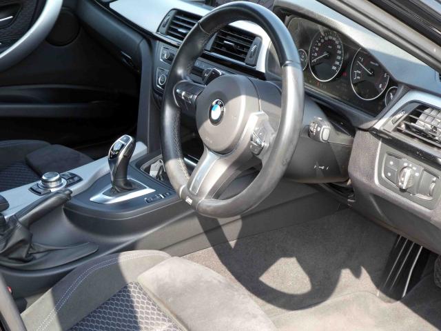 滋賀県中古車　BMW 3シリーズ 320d Mスポーツ　