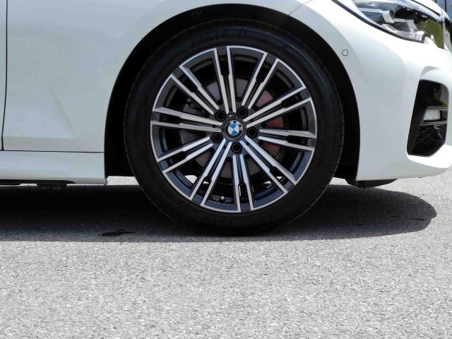滋賀県中古車　BMW 3シリーズ 320i Mスポーツ