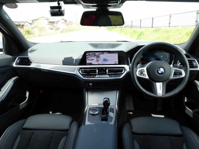 滋賀県中古車　BMW 3シリーズ 320i Mスポーツ