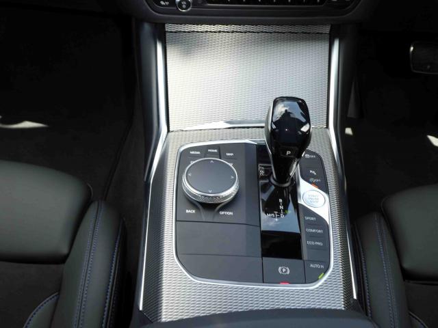滋賀県中古車　BMW 3シリーズ 320i Mスポーツ