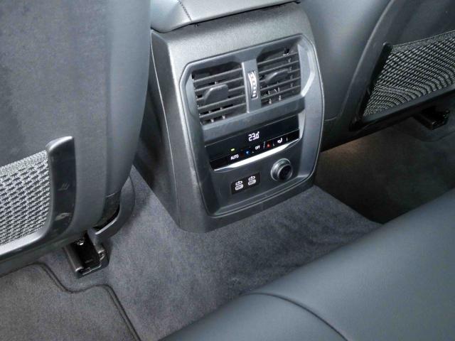 滋賀県中古車　BMW 3シリーズ 320i Mスポーツ