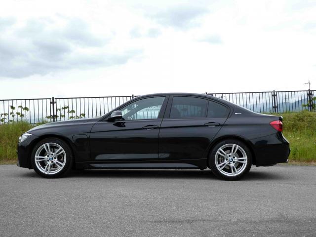 滋賀県中古車　BMW 3シリーズ 330e Mスポーツ