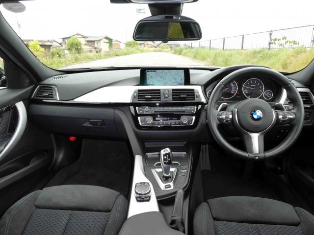 滋賀県中古車　BMW 3シリーズ 330e Mスポーツ