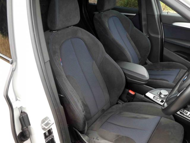 滋賀県中古車　BMW X1 sDrive18i Mスポーツ