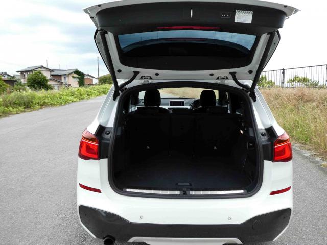 滋賀県中古車　BMW X1 sDrive18i Mスポーツ