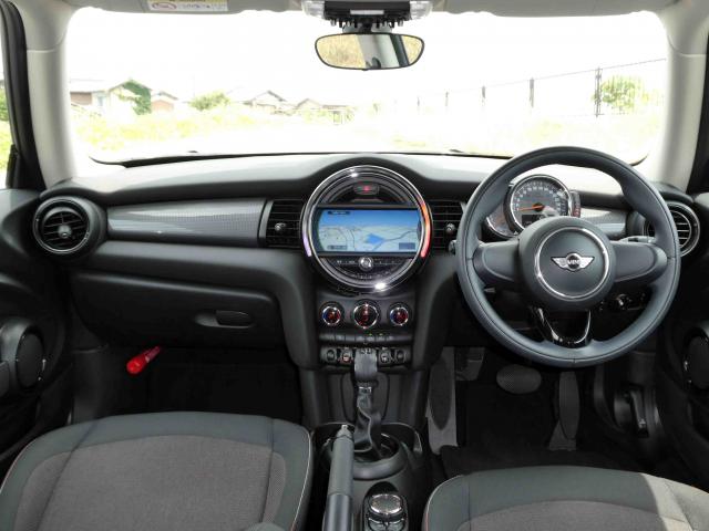 滋賀県中古車　BMW MINI クーパー