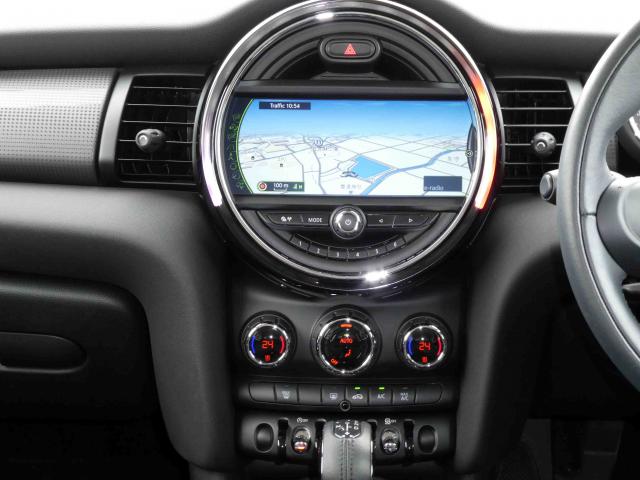 滋賀県中古車　BMW MINI クーパー