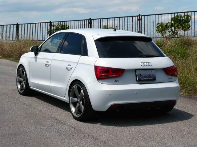 滋賀県中古車　アウディ A1 1.4TFSI