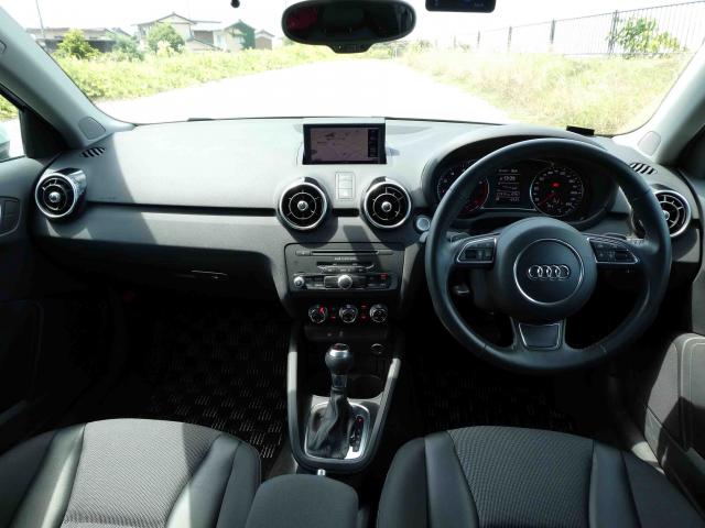 滋賀県中古車　アウディ A1 1.4TFSI