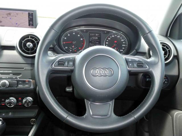 滋賀県中古車　アウディ A1 1.4TFSI