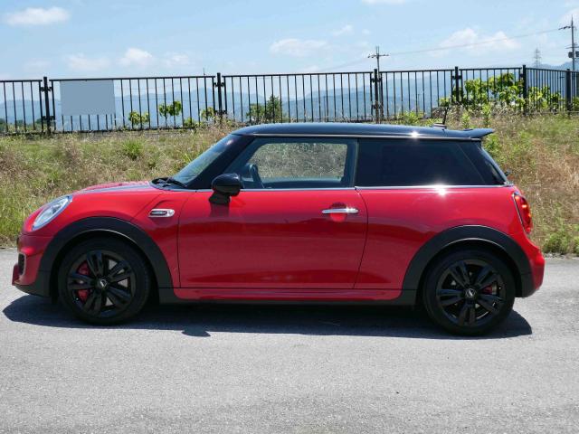 滋賀県中古車　BMW MINI ジョンクーパーワークス