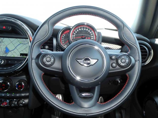 滋賀県中古車　BMW MINI ジョンクーパーワークス