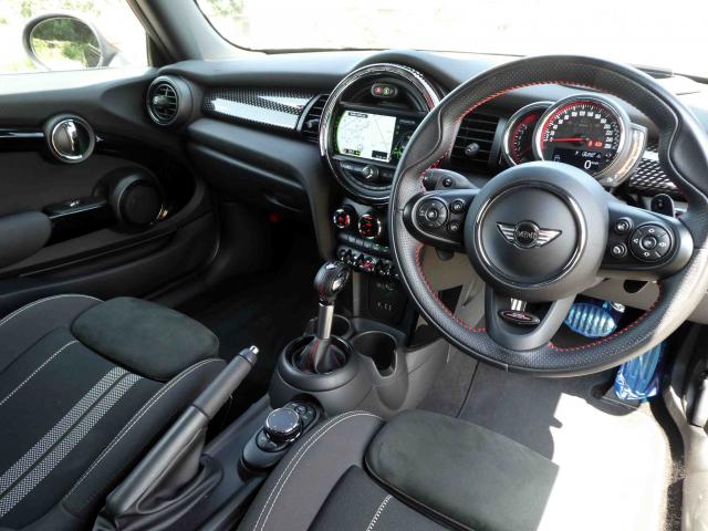 滋賀県中古車　BMW MINI ジョンクーパーワークス
