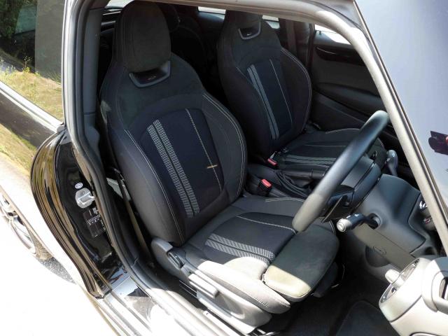 滋賀県中古車　BMW MINI ジョンクーパーワークス