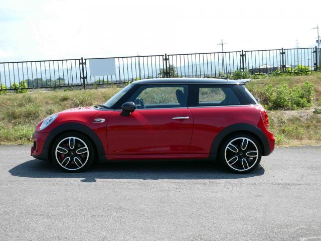 滋賀県中古車　BMW MINI ジョンクーパーワークス